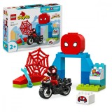 Cumpara ieftin Aventura pe motocicleta a lui Spin, LEGO&reg;