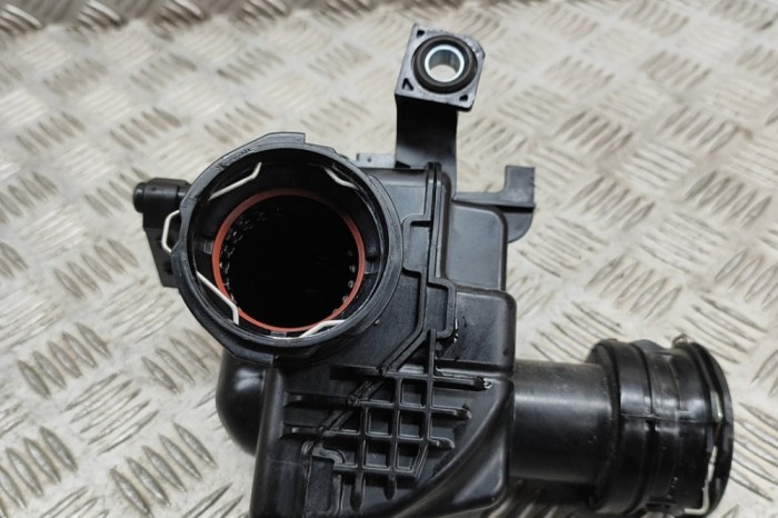 Rezonator de admisie VOLVO XC40 536 2022 OEM: 32298426 23516738