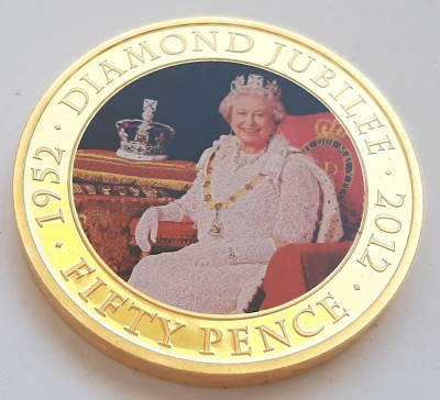 13. Moneda Jersey 50 pence 2012 (Diamond Jubilee - Gold Plated) foto