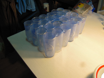 LOT de 24 pahare din sticla pt. bere, suc, vin, decorate cu linii albastre, NOI foto