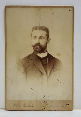 FOTOGRAF FRANCO - ELENIC , VATHIS , PARIS , BARBAT CU BARBA SI CRAVATA , FOTOGRAFIE TIP CABINET , SFARSITUL SEC. XIX foto