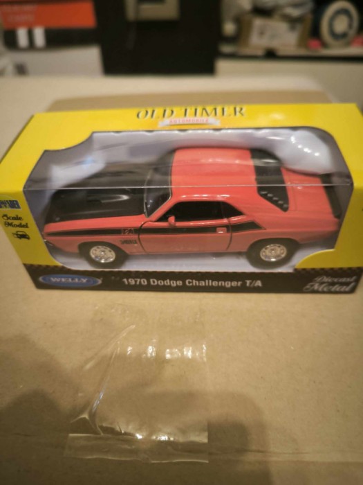 Machete Welly -Old Timer - 1970 Dodge Challenger T/A, scara 1:34 (43) - 11cm