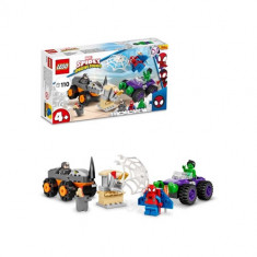 LEGO Marvel Super Heroes Hulk vs. Rhino Confruntarea cu Camioane 10782 foto