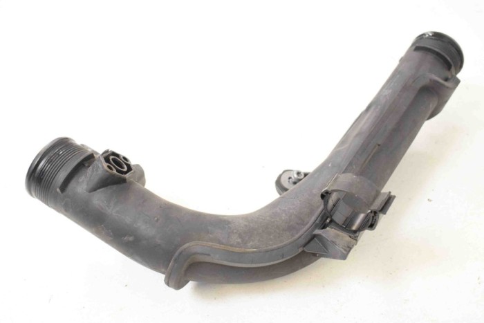 Furtun intercooler dreapta SKODA SUPERB II 3T4 2011 OEM: 1K0145770