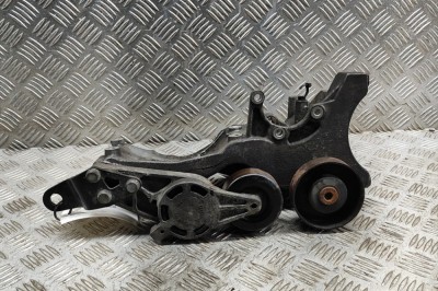 Suport alternator AUDI A6 4F2, C6 2005 OEM: 06D903143D,06B903133A 22421354 foto