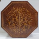 Caseta din lemn cu intarsie, Italia, Secol XIX