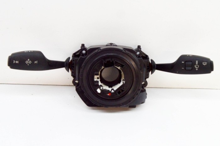 Maneta semnalizare ștergătoare BMW 3 F30, F80 2016 OEM: 9351140 20688525