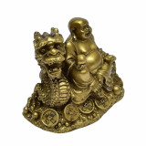 Dragon auriu cu buddha razand