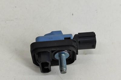 Senzor de impact dreapta față TOYOTA COROLLA Estate _E21_ 2023 OEM: 8983A-02080 26873547 foto
