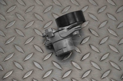 &amp;Icirc;ntinzător de curea VW T-ROC A11 2022 OEM: 04E145299L 20805956 foto