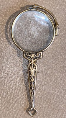 LORNION DIN BRONZ AURIT cu SISTEM DE PLIERE SI SIGURANTA FUNCTIONALE/ SF.SEC.XIX foto