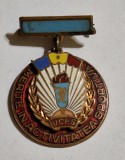 Merite in Activitatea sportiva - Romania RPR, anii 1960, insigna email la cald, Romania de la 1950