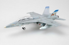 Macheta Easy Model McDonnell-Douglas F/A-18D VWFA(AW)-225 CE-01 1:72 foto