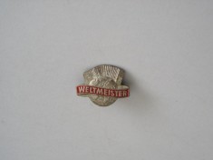 QW9 N8 48 - insigna - tematica muzica - simbol acordeon - Weltmaister