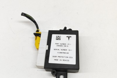 Modul de control ușă st&amp;acirc;nga spate TESLA MODEL X 2020 OEM: 1055891-00-D 29810915 foto