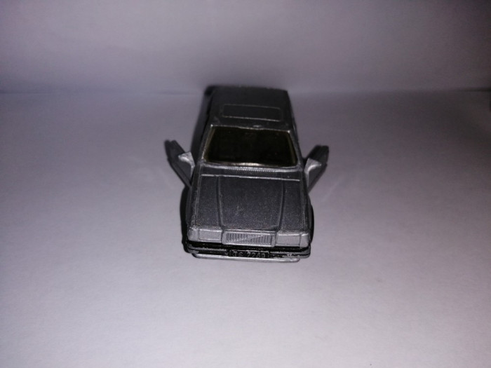 bnk jc Matchbox Volvo 760 1/62