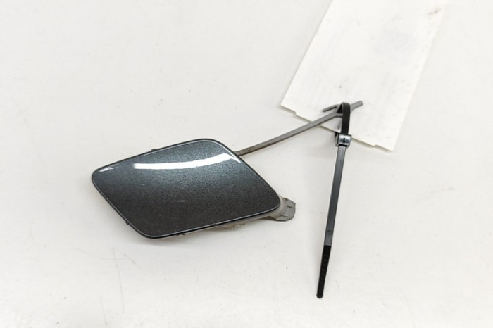 Capac c&acirc;rlig de remorcare bara de protecție față AUDI A3 Sportback 8VA, 8VF 2020 OEM: 8V3807241C 29312507