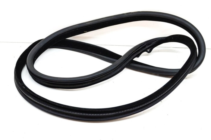 Garnitura ușă dreapta spate LAND ROVER RANGE ROVER EVOQUE L538 2017 OEM: BJ32-253A10-A | 14553323