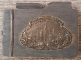 Vechi carnetel cu coperta metalica, primaria Vienei pe coperta
