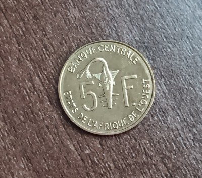 C50 - Moneda foarte veche - Africa de Vest - 5 franci - 2012 foto