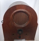 Radio vintage , stilul Art Deco , obiect de colectie