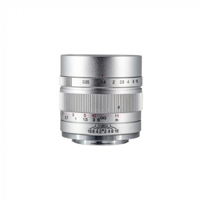 Obiectiv silver Mitakon 35mm F0.95II Speedmaster pentru camerele FujiFilm cu montura FX