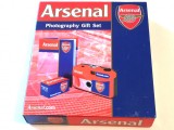 Set fotbal - ARSENAL LONDRA (aparat de fotografiat, film si album foto)