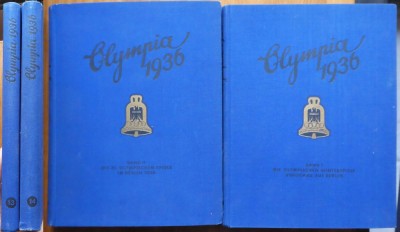 Olimpiada de iarna si vara din Germania, 1936, 2 volume, mapa si insigna Sutu foto