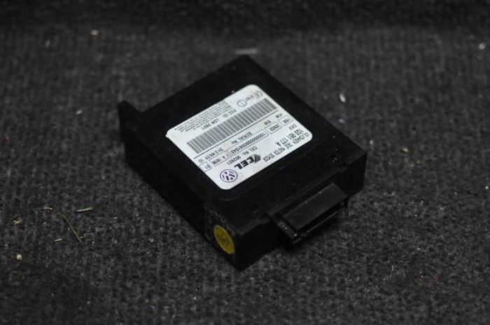VW EOS 1F7, 1F8 2006 OEM: 1Q0951177A SKU: 1452570