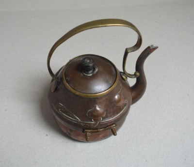 Ceainic de cupru Art Nouveau cca 1900 foto