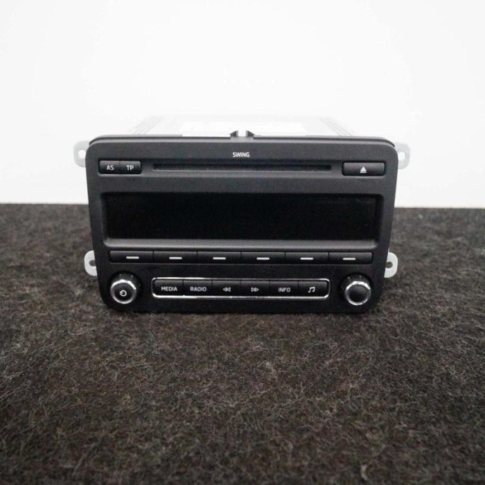 Unitate radio CD SKODA RAPID NH3 2013 OEM: 5J0035161F 3476606