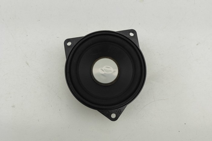 Difuzor ușă dreapta față BMW 3 F30, F80 2015 OEM: 9169690 | 31455494