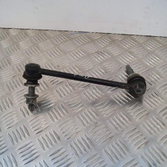 Bieleta stabilizatoare dreapta față DODGE CHALLENGER Coupe 2016 2399568