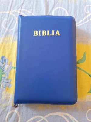 Biblia de studiu pentru femei foto