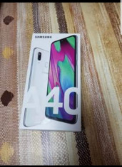 Samsung Galaxy A40 foto