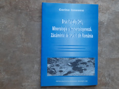 Brucitul -Mg(OH)2 Mineralogie şi mineralogeneză zăcăminte de brucit din Rom&amp;acirc;nia foto