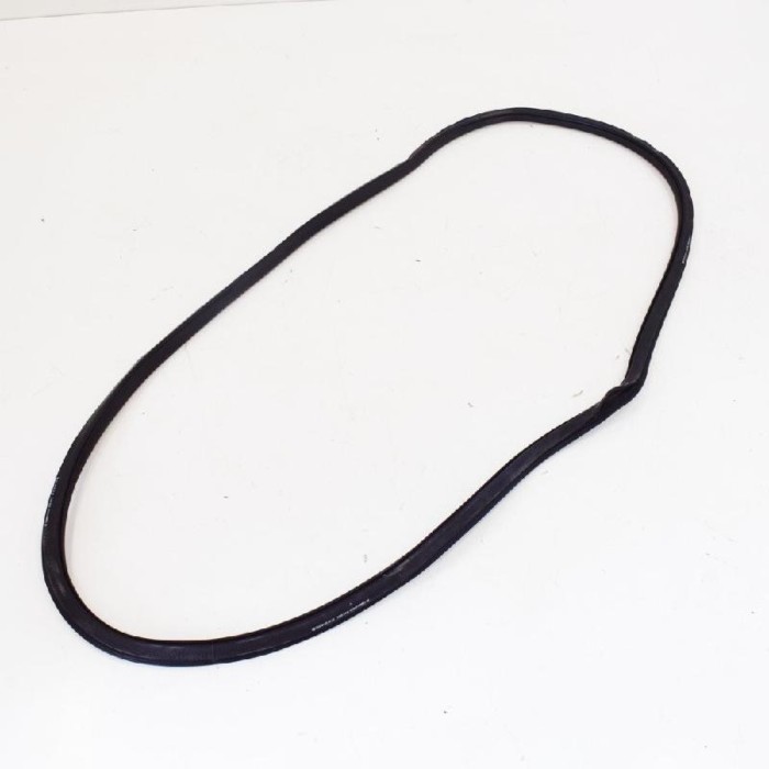 Garnitura ușă st&acirc;nga spate SKODA SUPERB II 3T4 2010 OEM: 3T5867367 | 3197740