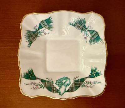 BOL DIN PORTELAN ENGLEZESC ROYAL ALBERT- BONE CHINA- CAPE BRETON ISLAND L12,2CM foto