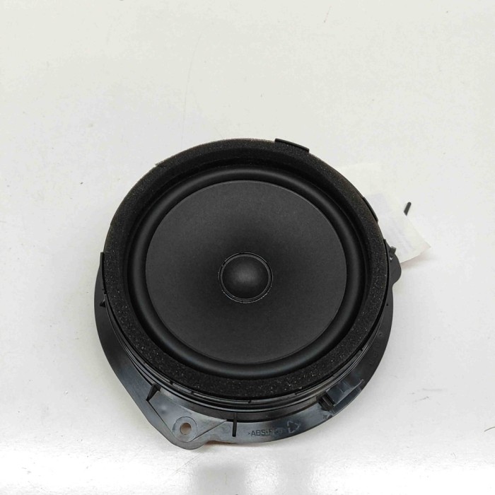 Difuzor ușă dreapta spate AUDI A3 Limousine 8VS, 8VM 2017 OEM: 8V4035411C 31647509