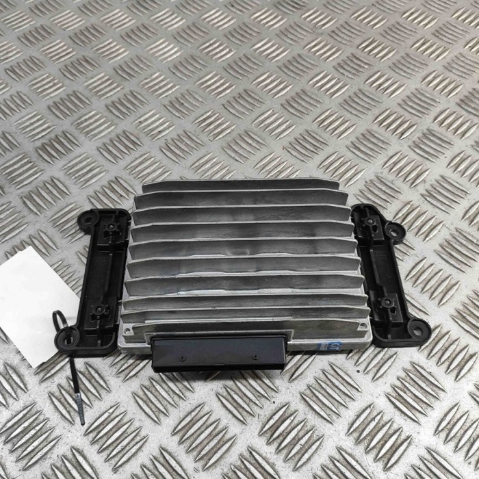 Amplificator de sunet AUDI E-TRON GT 2022 OEM: 8Y0035465A