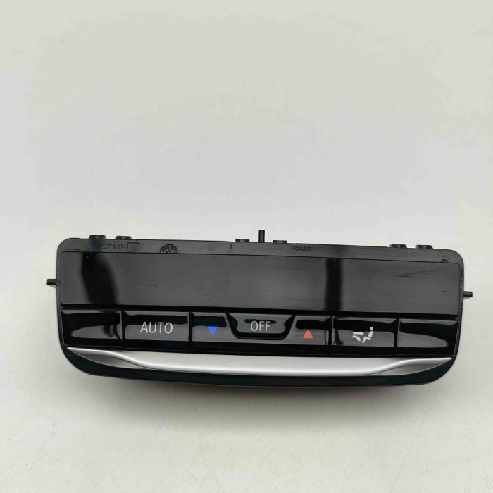 Modul de climatizare BMW 3 G20, G80, G28 M3 Competition 2021 OEM: 9493012 32552406