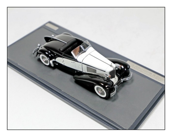 Macheta Cord L-29 Brooks Stevens Speedster 1:43 Matrix