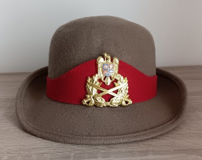 M2 10 - Cascheta militara - Palarie militar femeie - rosu - piesa de colectie foto