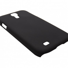Husa Muvit Soft Back tip capac plastic cauciucat neagra + folie plastic pentru Samsung Galaxy S4 i9500/i9505/i9506/i9515 (Value Edition)