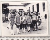bnk foto Elevi in prima zi de scoala - 1965 Campina