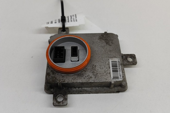 Unitate de control lumini LED AUDI A3 8V1, 8VK 2016 OEM: 8K0941597B,1036060024 27503045