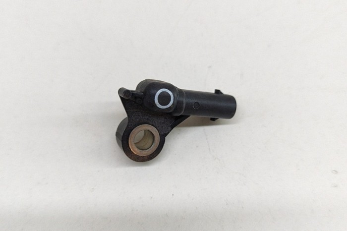 Senzor de impact st&acirc;nga spate TESLA MODEL 3 2021 OEM: 1473447-00-A 27183960