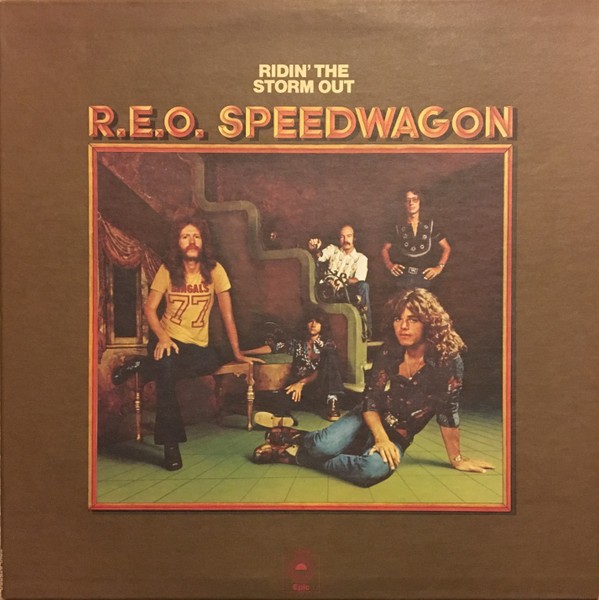 Vinil R.E.O. Speedwagon &lrm;&ndash; Ridin&#039; The Storm Out (VG+)