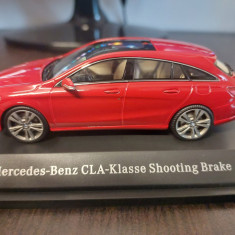 Macheta MERCEDES BENZ CLA SHOOTING BRAKE 2015 - Kyosho, 1/43, dealer edition.