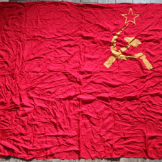 Steag din matase cu stema CCCP, perioada comunista, dimensiuni impresionante